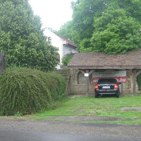 Myrtus Pince és Vendégház Tarcal Exterior foto